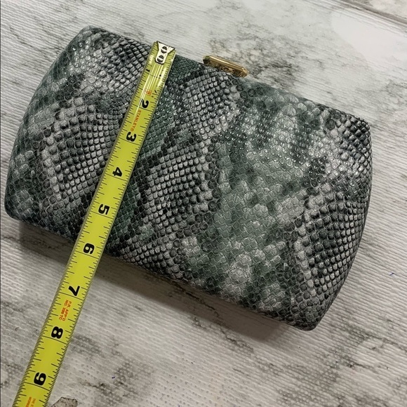 Urban Expressions Green Multi Nashville Bag - Picture 10 of 11